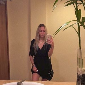 Meet your Posher, Juliette